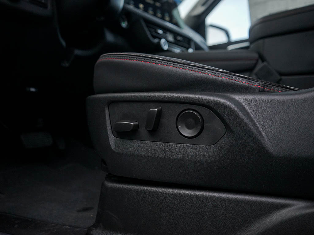 2025 Chevrolet Tahoe RST photo 20
