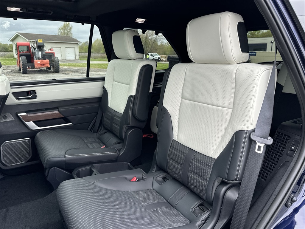 2025 Toyota Sequoia Capstone photo 27
