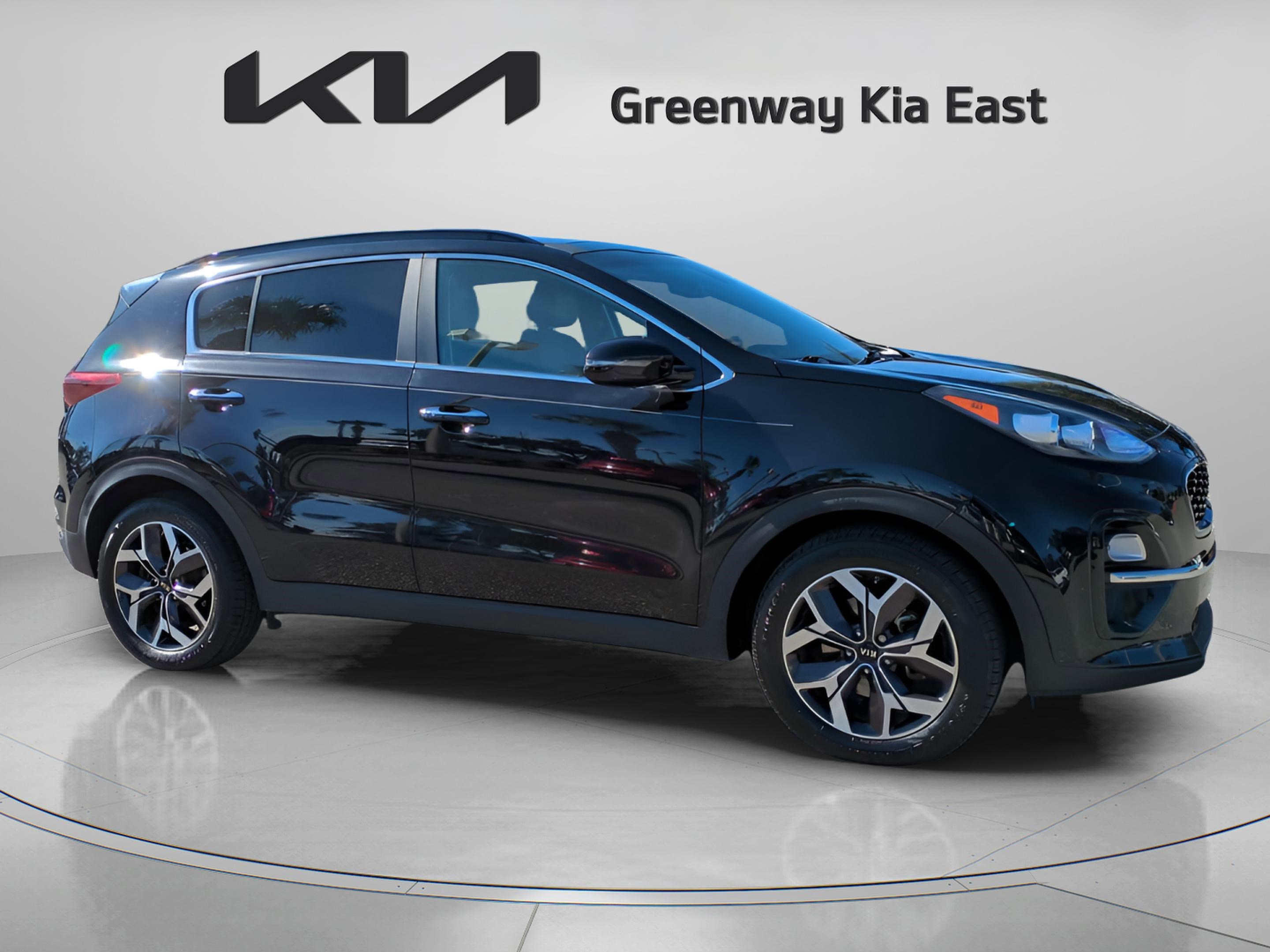 2020 Kia Sportage EX's photo
