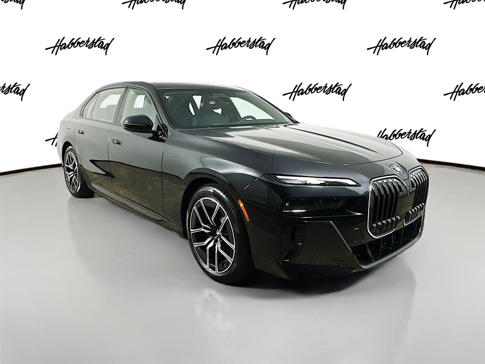 2026 Bmw 750e photo 3