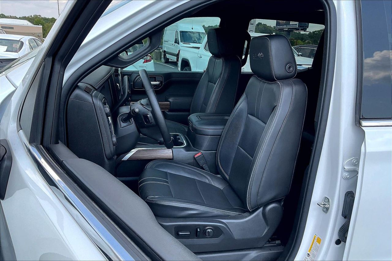 2021 Chevrolet Silverado 1500 High Country photo 19
