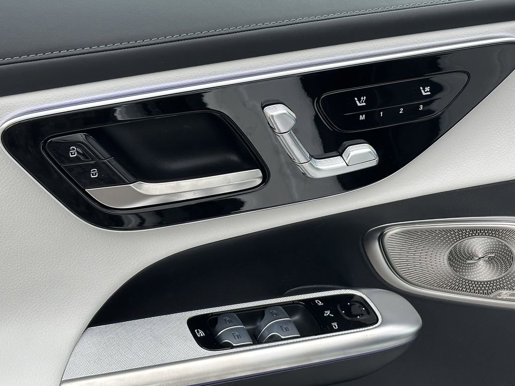 2025 Mercedes Benz GLC 300 4MATIC photo 12