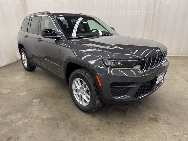 2025 Jeep Grand Cherokee Laredo's photo