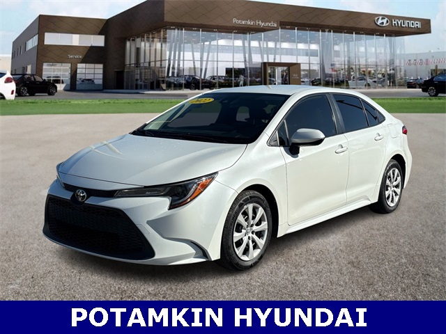 2022 Toyota Corolla LE's photo