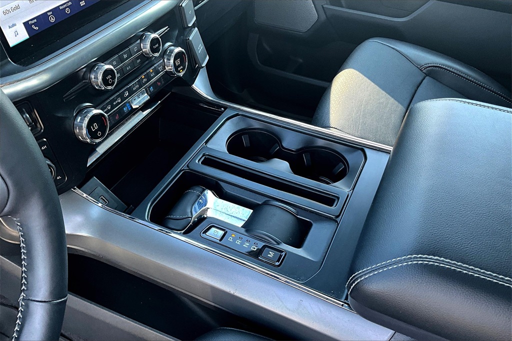 2021 Ford F-150 Lariat photo 14
