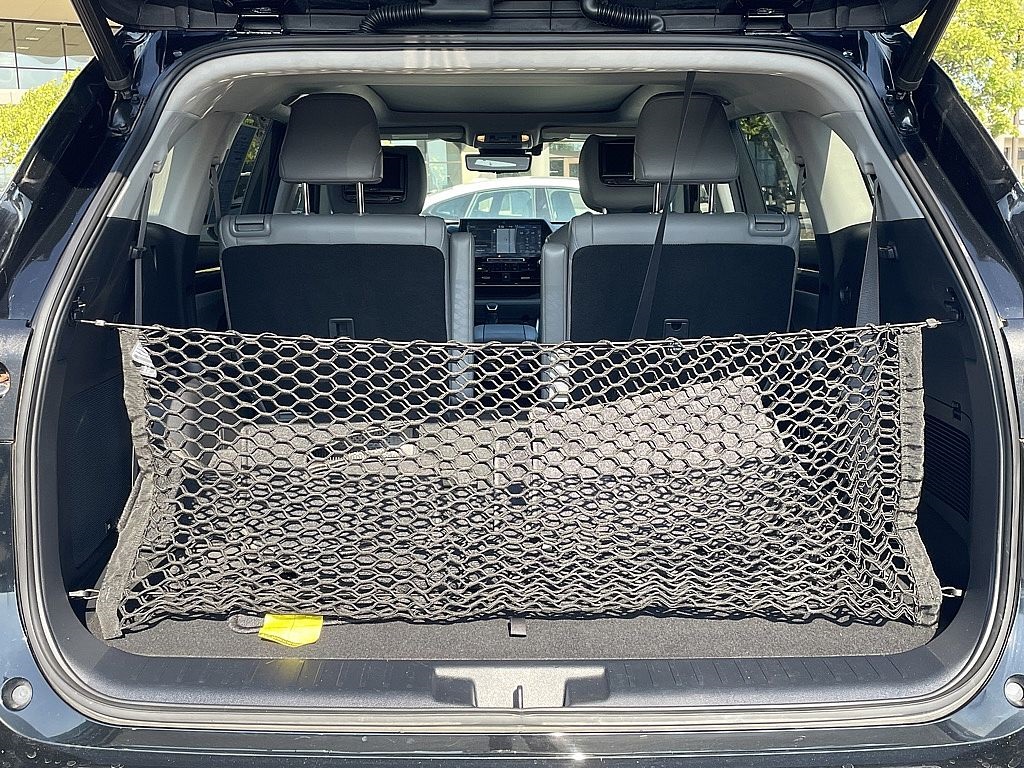 2021 Toyota Highlander Hybrid Platinum photo 25