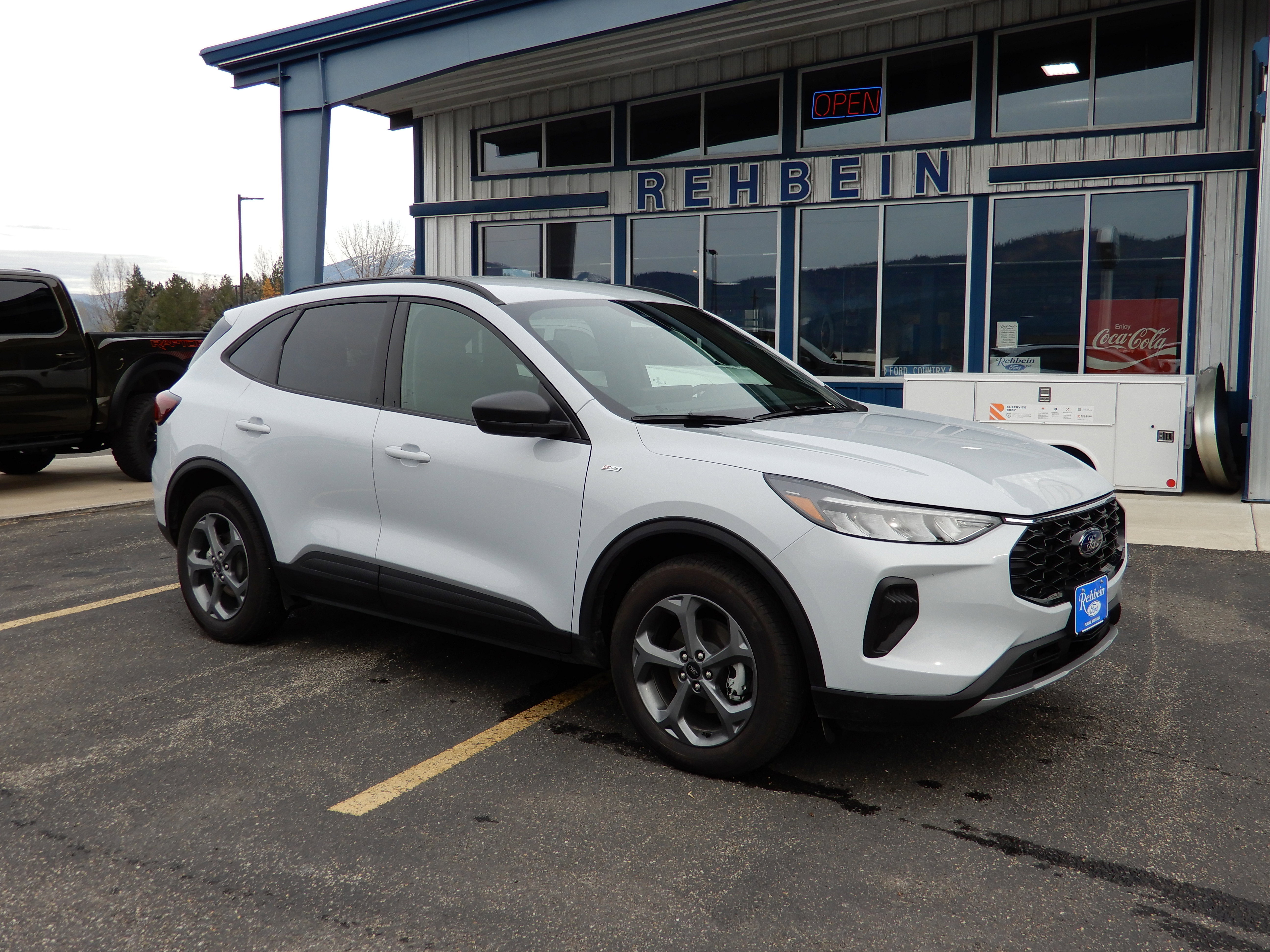 2025 Ford Escape ST-Line's photo