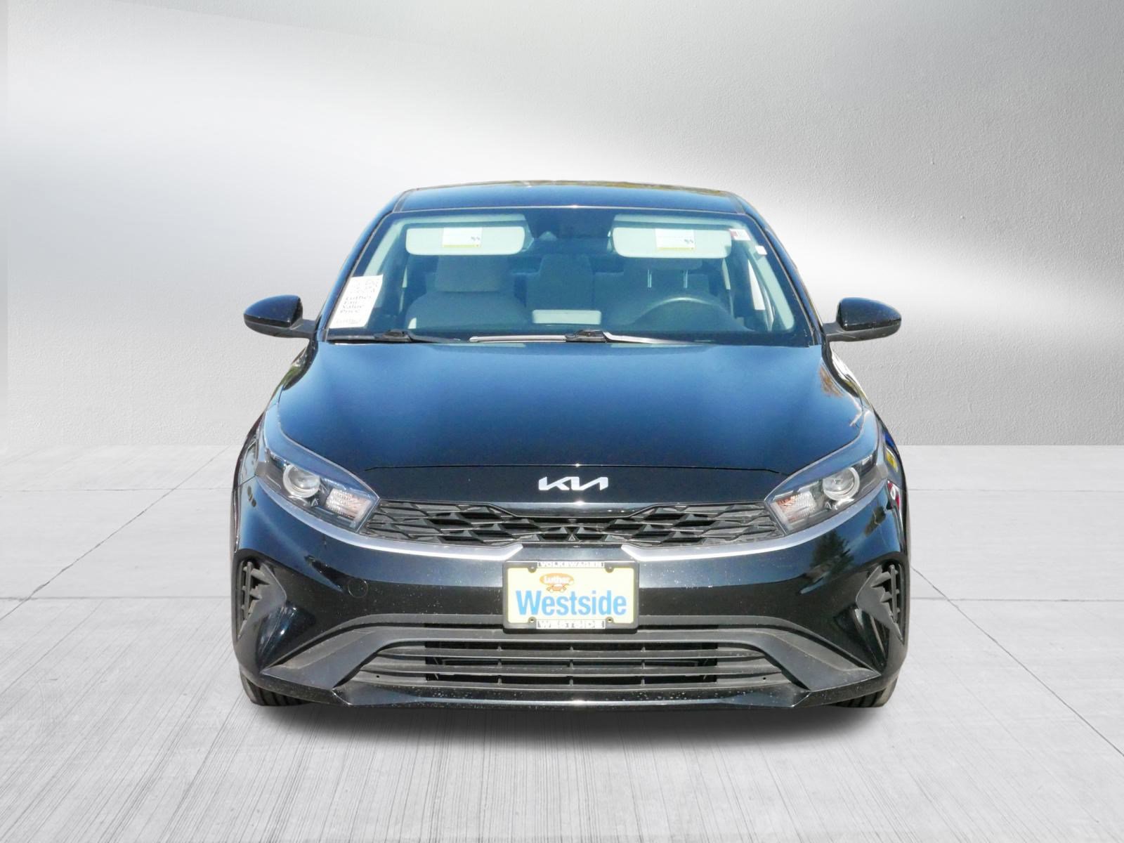 Used 2022 Kia FORTE LXS with VIN 3KPF24AD6NE464972 for sale in St. Louis Park, MN