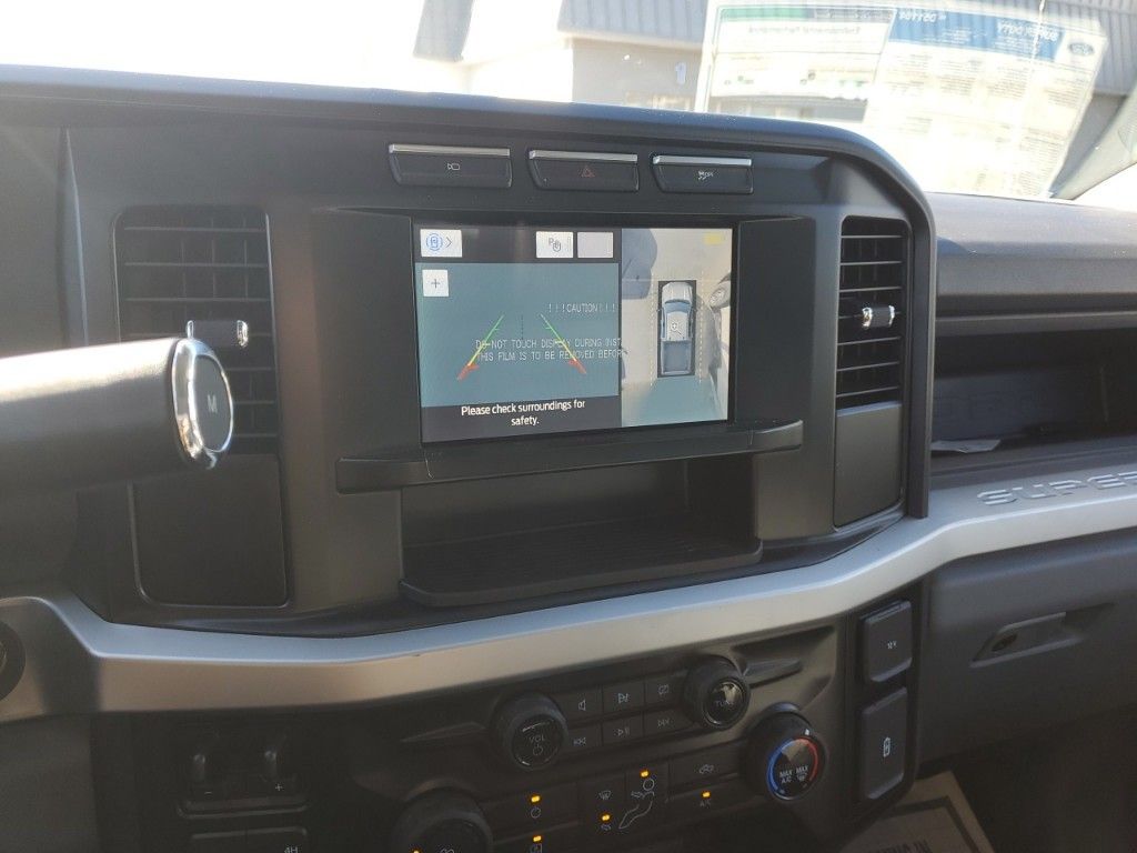 2024 Ford F-350 XL photo 7