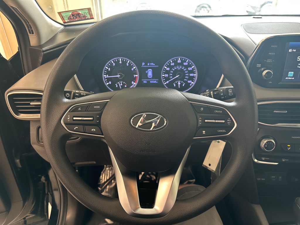 2019 Hyundai Santa Fe SE photo 18