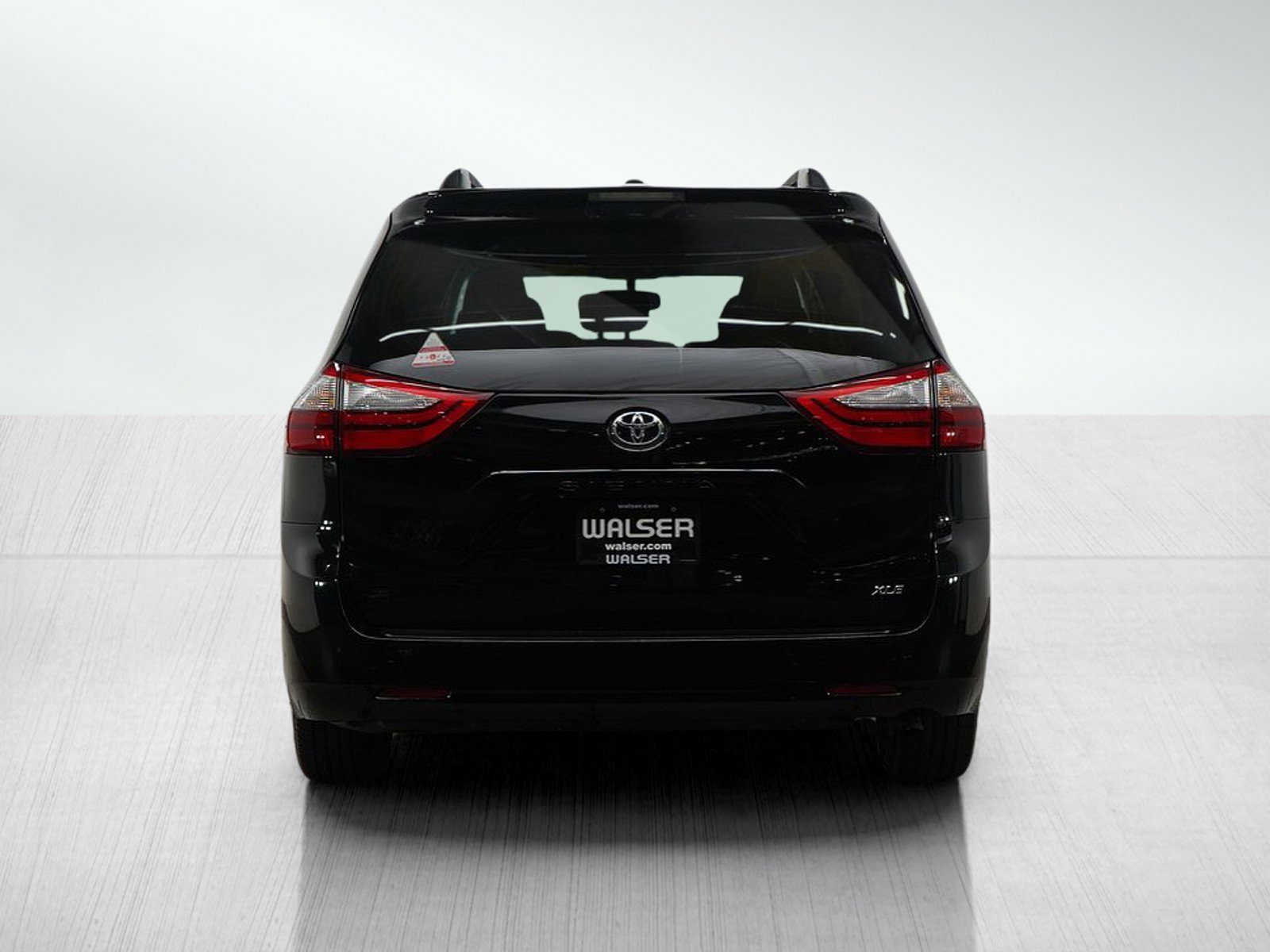 2015 Toyota Sienna photo 4