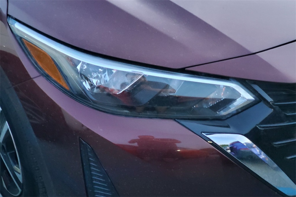 2025 Nissan Sentra SV photo 2