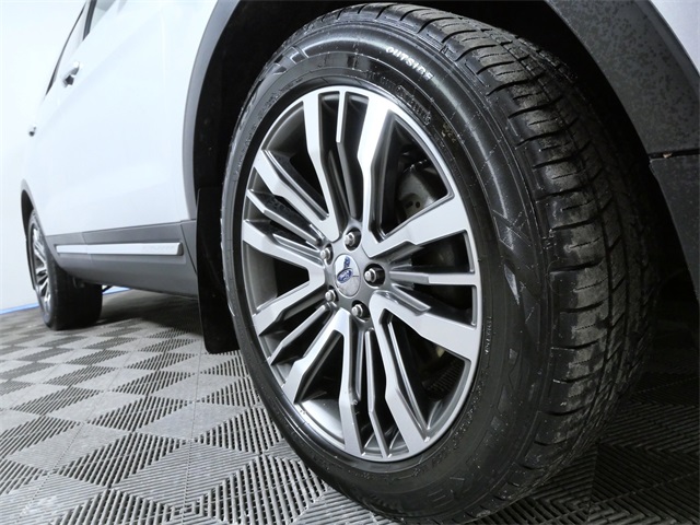 Used 2019 Ford Explorer Platinum with VIN 1FM5K8HTXKGA72732 for sale in Apple Valley, Minnesota