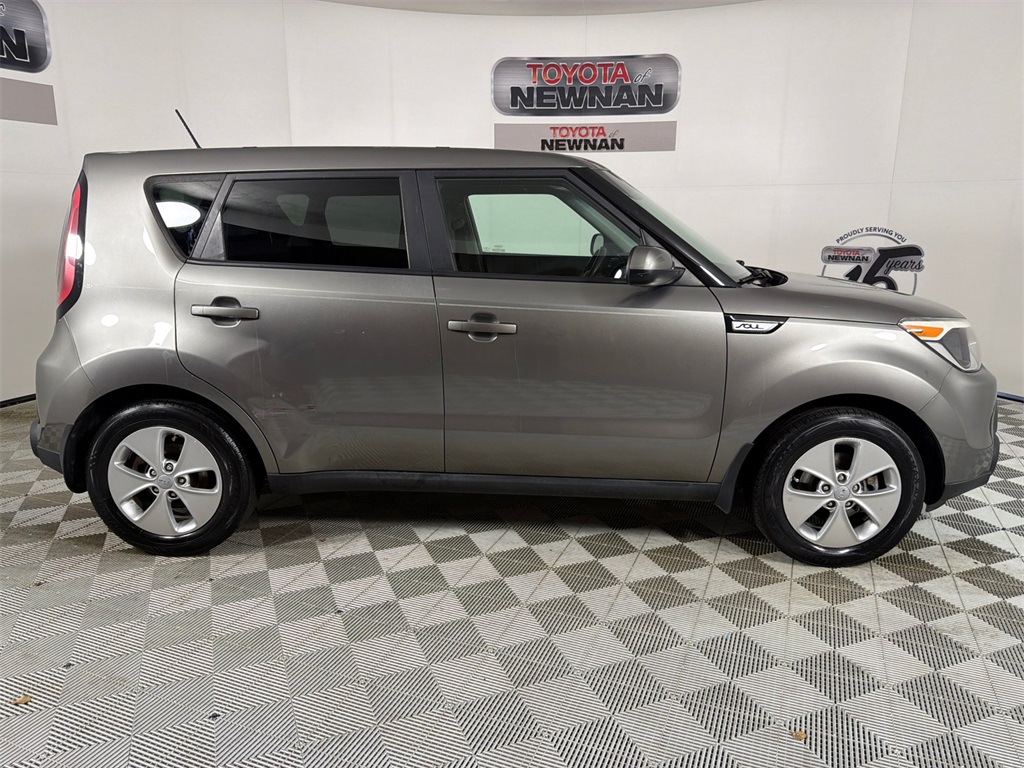 Used 2016 Kia Soul Base with VIN KNDJN2A27G7381591 for sale in Newnan, GA