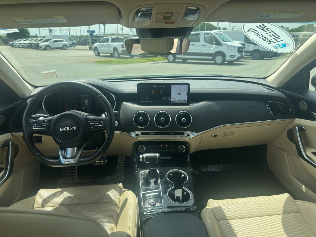 2023 Kia Stinger GT-Line photo 21