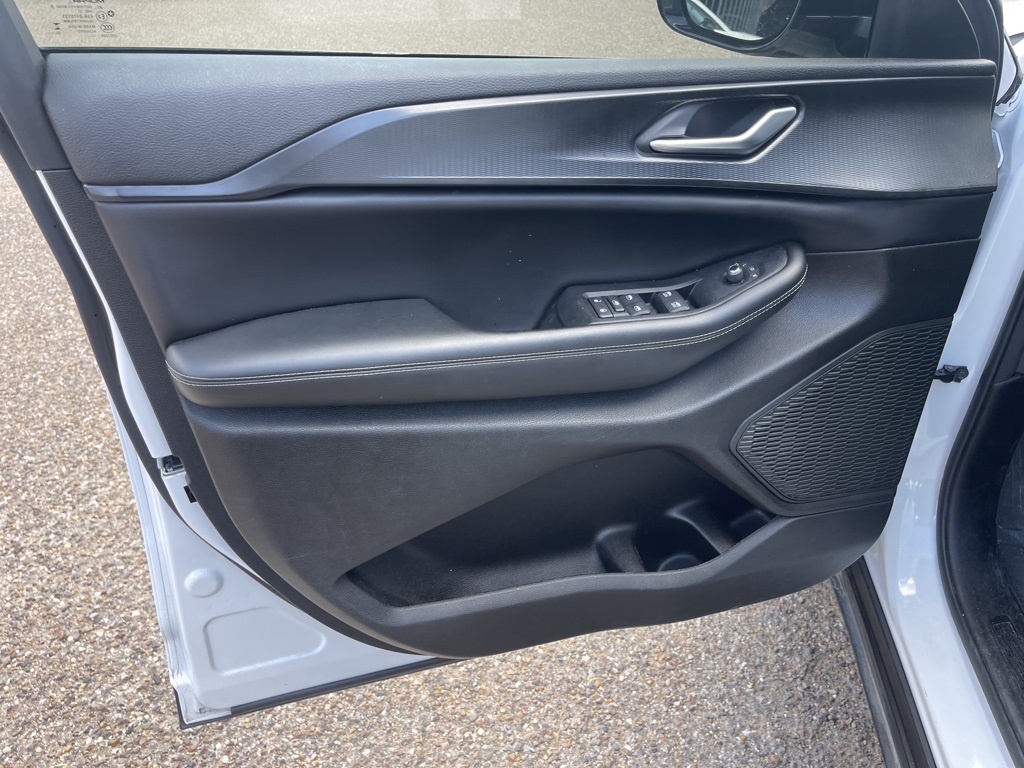 2023 Jeep Grand Cherokee Altitude photo 6