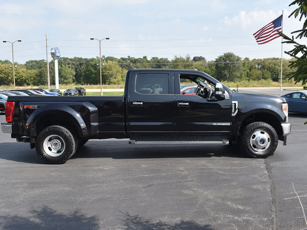 2022 Ford F-350 Lariat photo 10