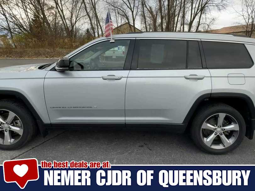 2021 Jeep Grand Cherokee Limited photo 4