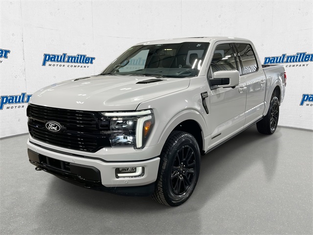 2025 Ford F-150 Platinum's photo