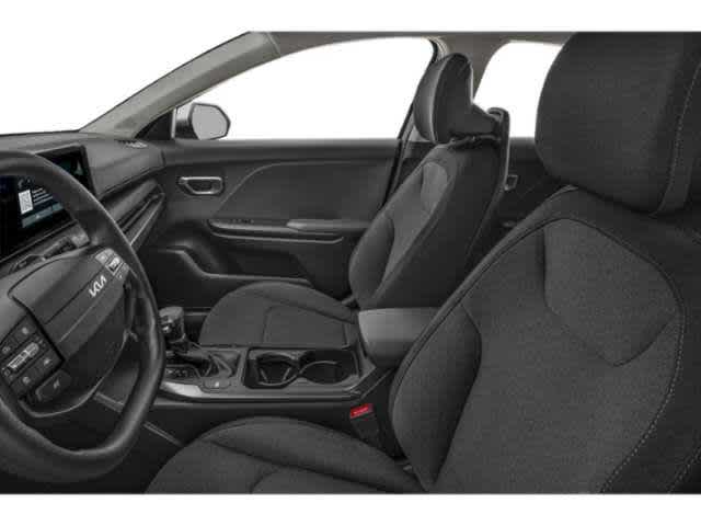 2025 Kia K4 LXS photo 4