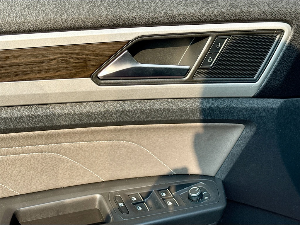 2022 Volkswagen Atlas V6 SE Technology photo 18