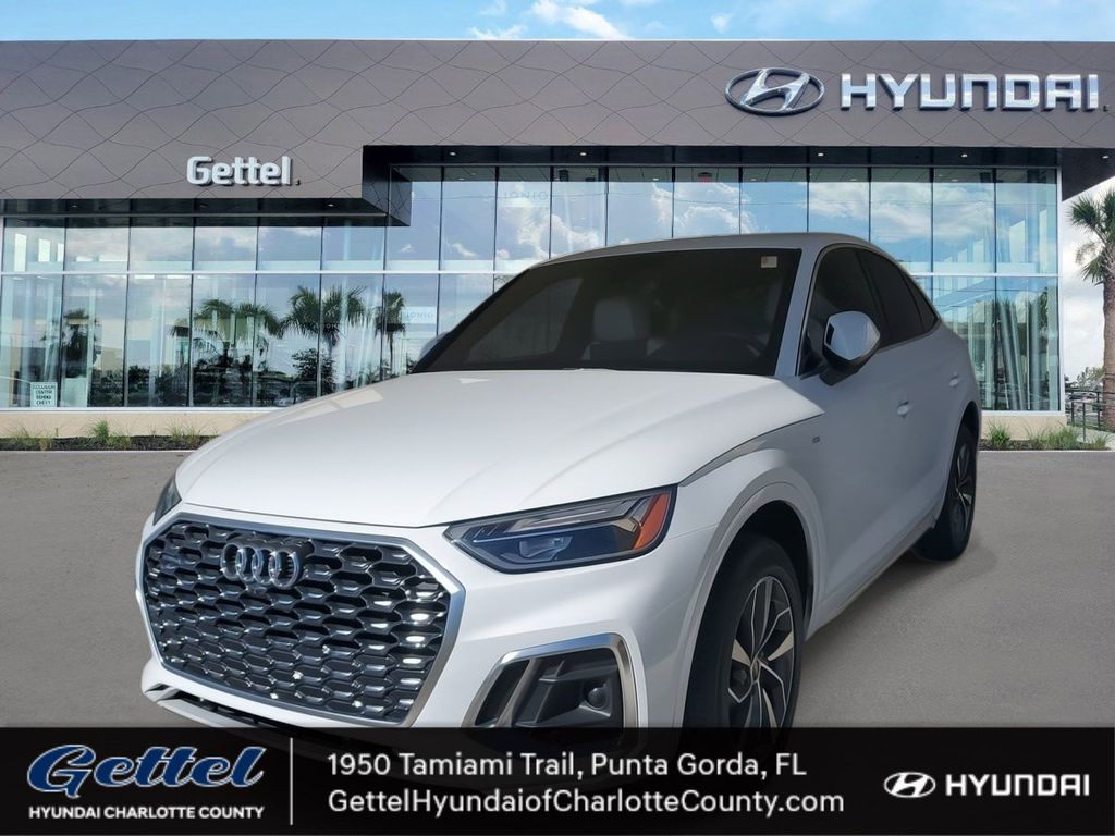 2022 Audi Q5 Sportback Premium Plus's photo