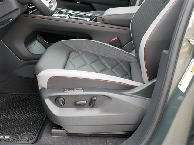 2024 Volkswagen Atlas Peak Edition SEL photo 13