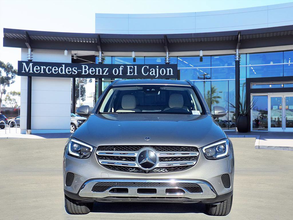 2022 Mercedes Benz GLC 300 photo 2