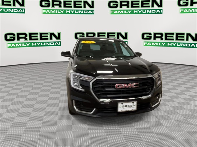 2024 Gmc Terrain SLE photo 3