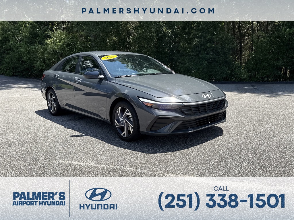 2025 Hyundai Elantra SEL's photo