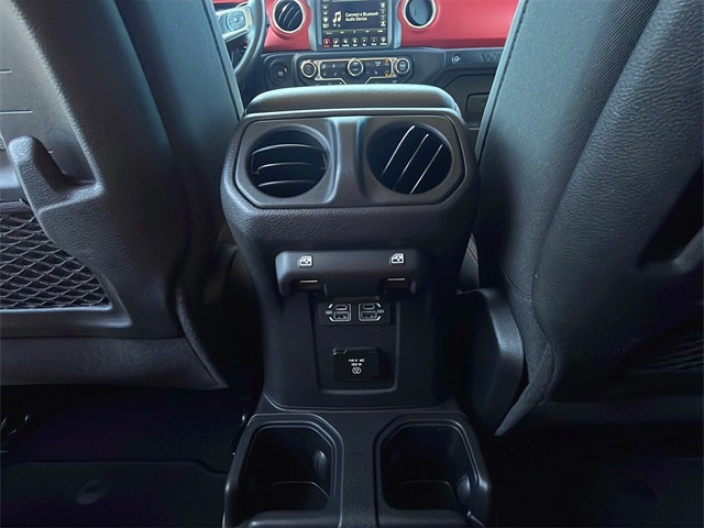 2022 Jeep Wrangler Unlimited Rubicon photo 17