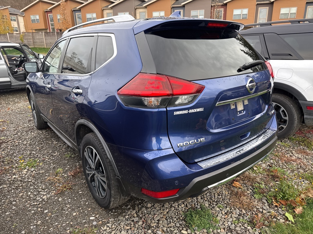 2020 Nissan Rogue SV photo 4