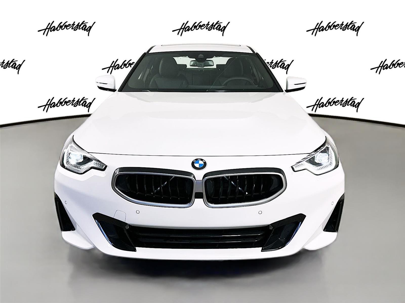 2025 Bmw 230i xDrive photo 2