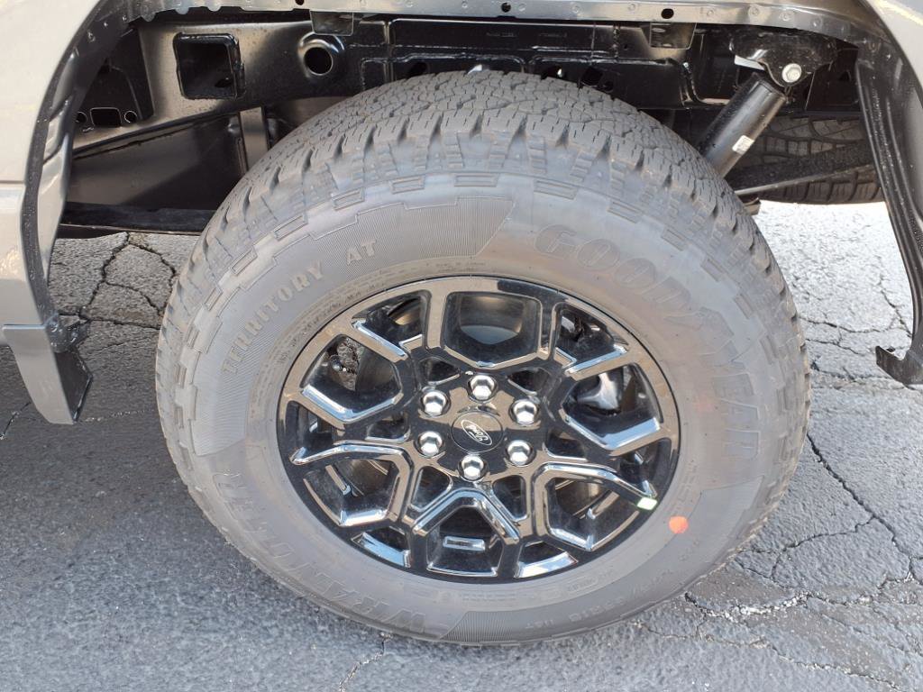 2025 Ford F-150 XLT photo 10