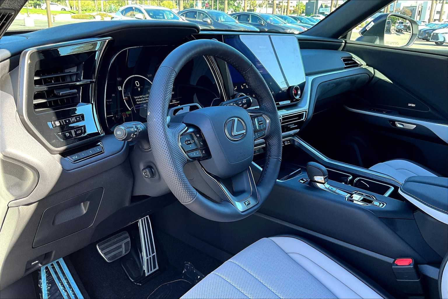 2026 Lexus TX 500h F SPORT Performance Premium photo 6