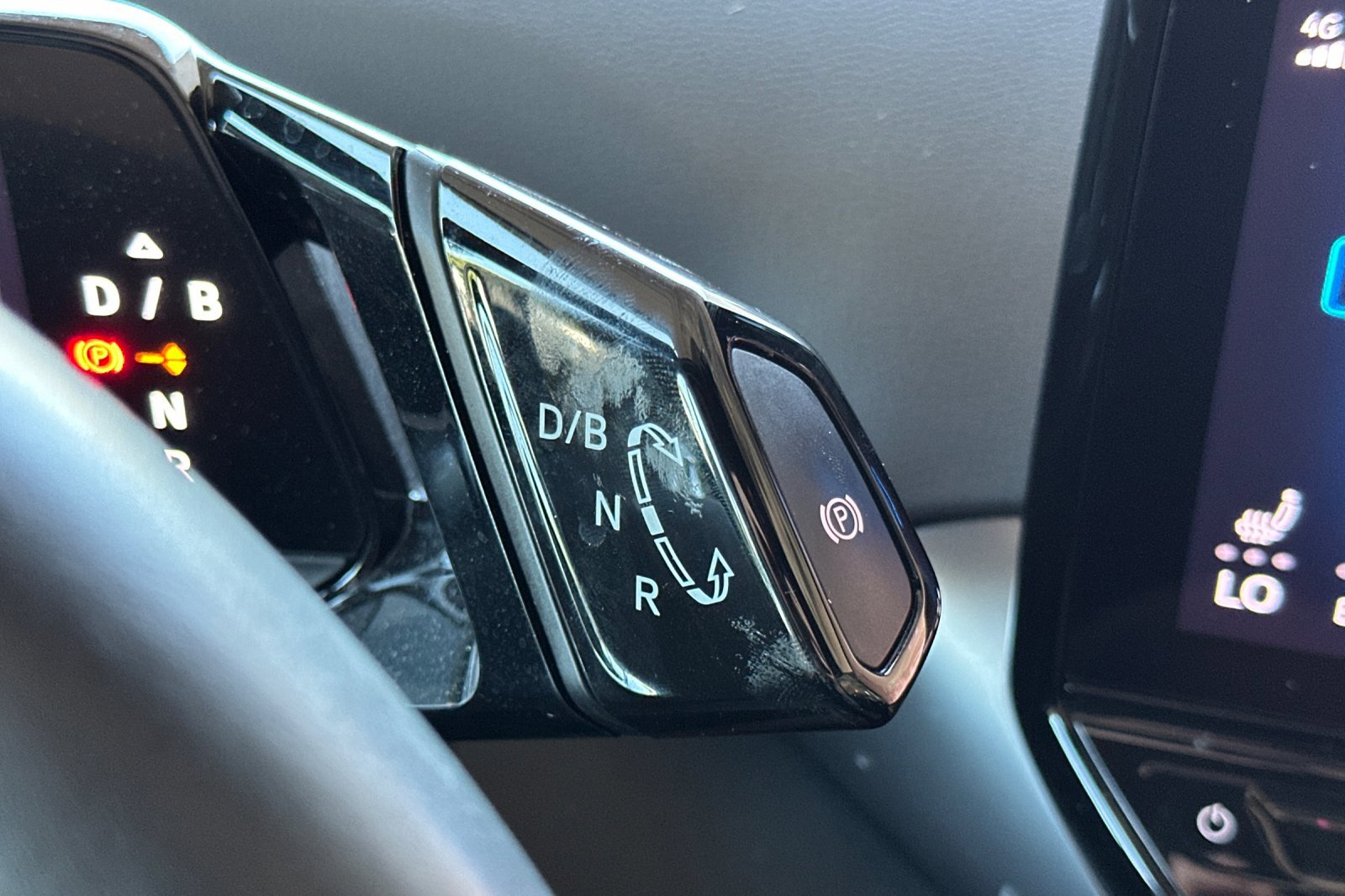 2021 Volkswagen ID.4 Pro S Gradient photo 20