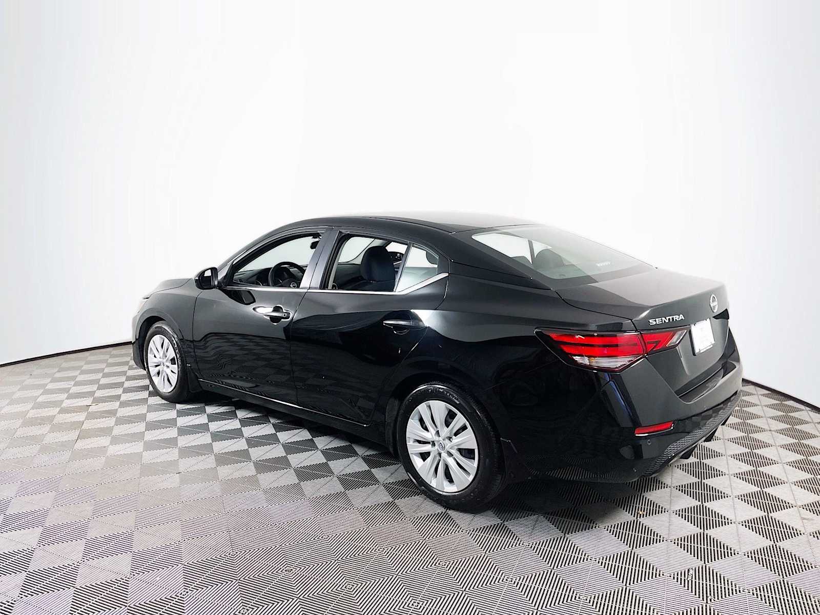 2024 Nissan Sentra S photo 6