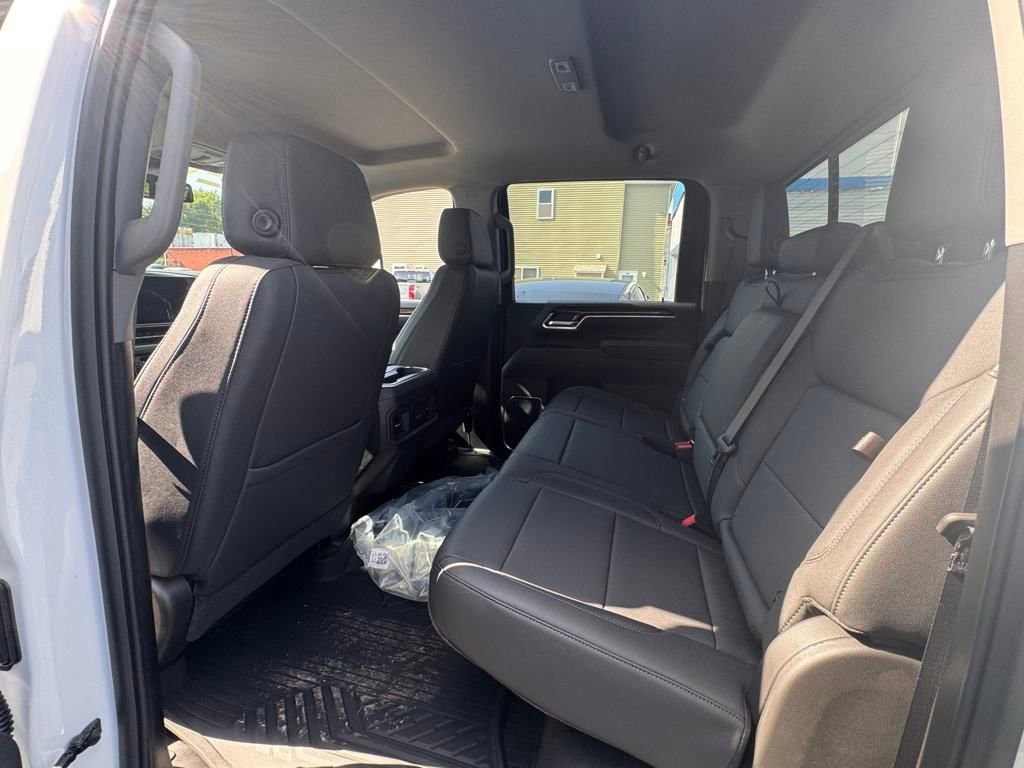 2025 Chevrolet Silverado 2500HD LT photo 9
