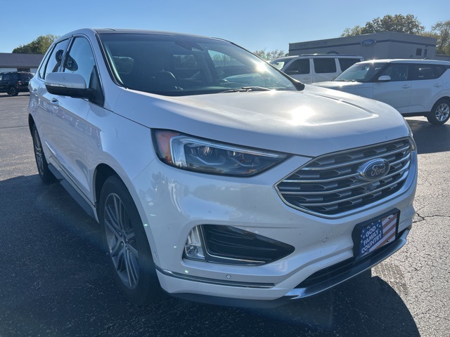 2019 Ford Edge Titanium photo 3