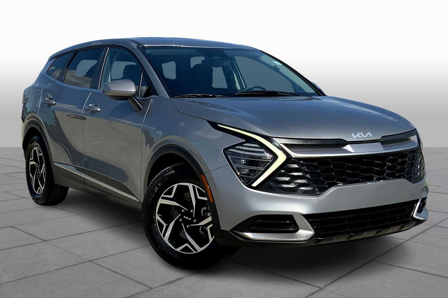 2024 Kia Sportage LX photo 2