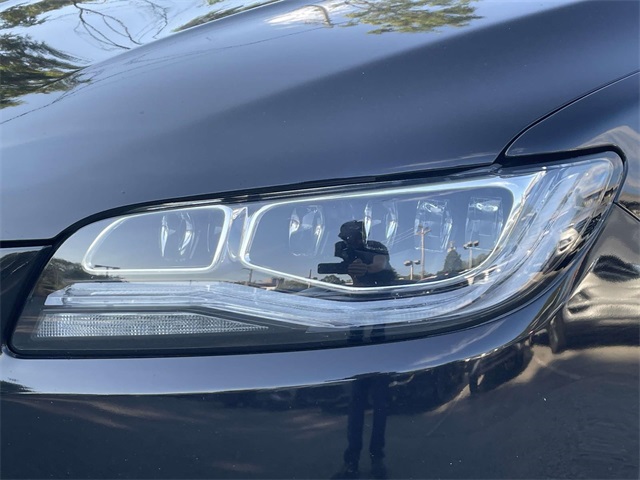 2020 Lincoln MKZ Reserve photo 9