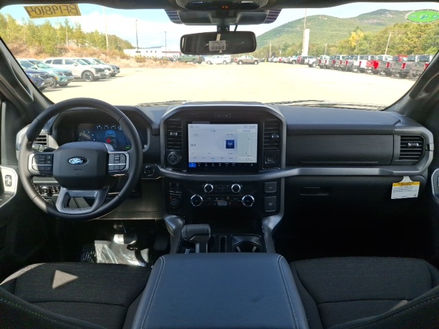2025 Ford F-150 XLT photo 12