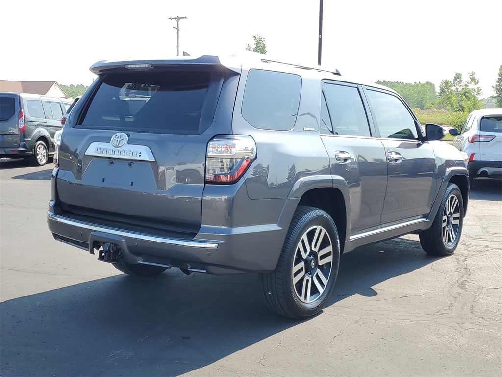 2015 Toyota 4Runner Limited photo 4