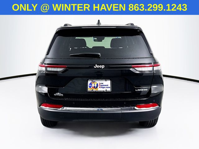2025 Jeep Grand Cherokee Laredo photo 3