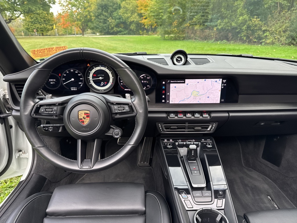 2023 Porsche 911 Targa 4 GTS photo 4
