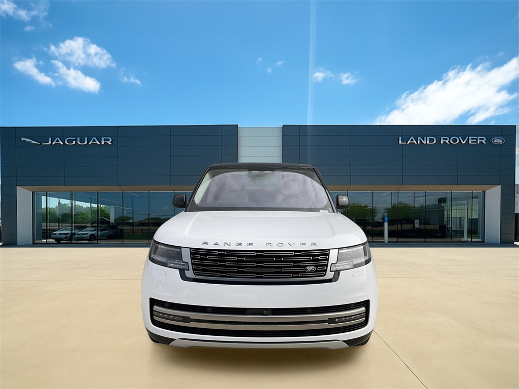 2023 Land Rover Range Rover SE photo 7