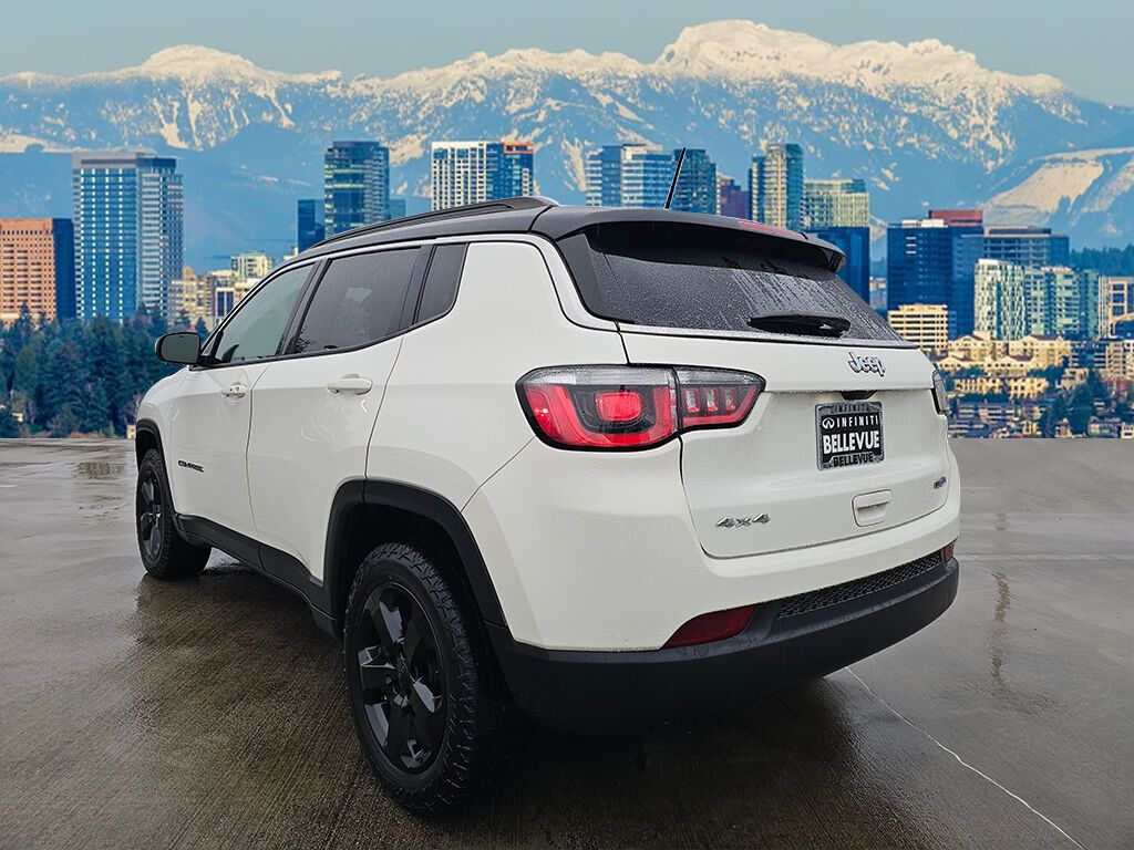 2019 Jeep Compass Latitude photo 3