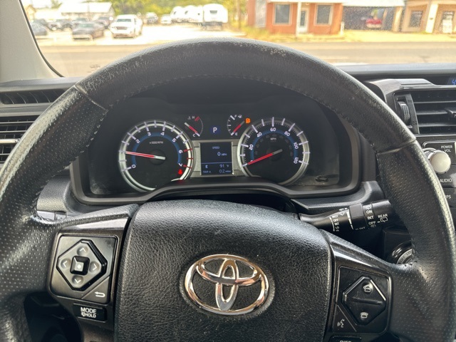 2017 Toyota 4Runner TRD Off-Road Premium photo 2
