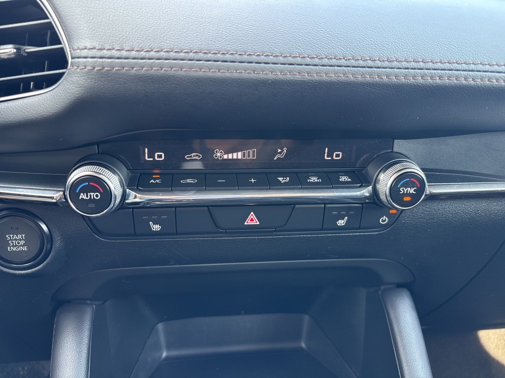 2024 Mazda Mazda3 2.5 s Preferred photo 13