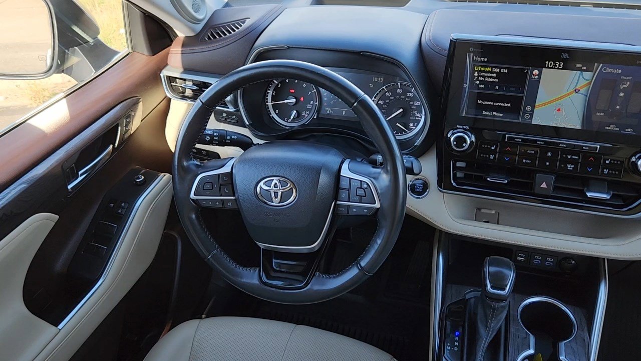 2022 Toyota Highlander Platinum photo 6